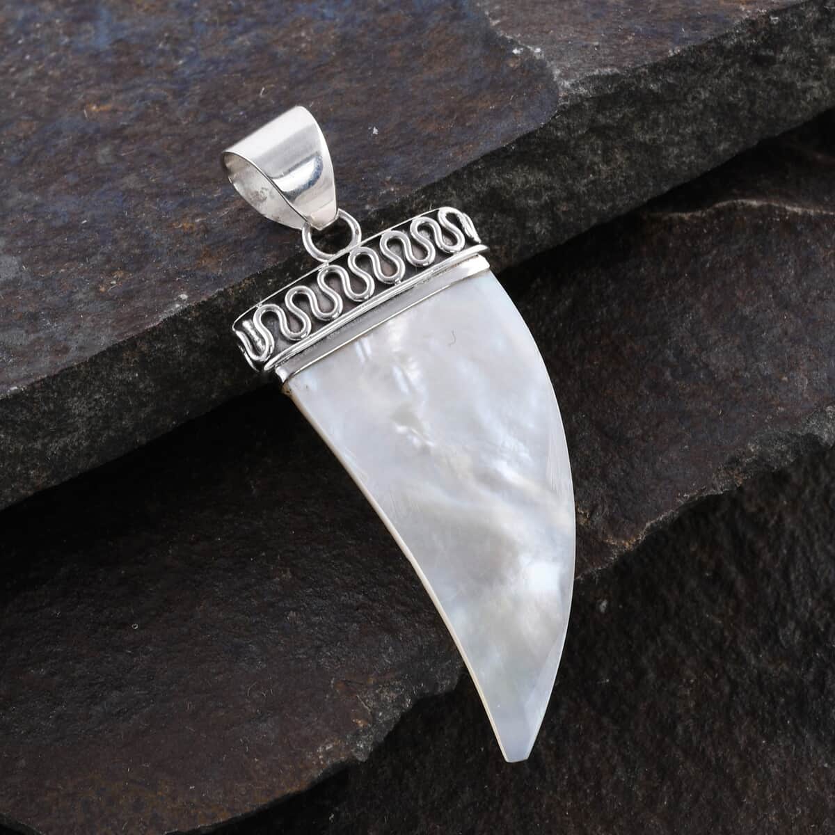 Mother Of Pearl Pendant in Sterling Silver image number 1