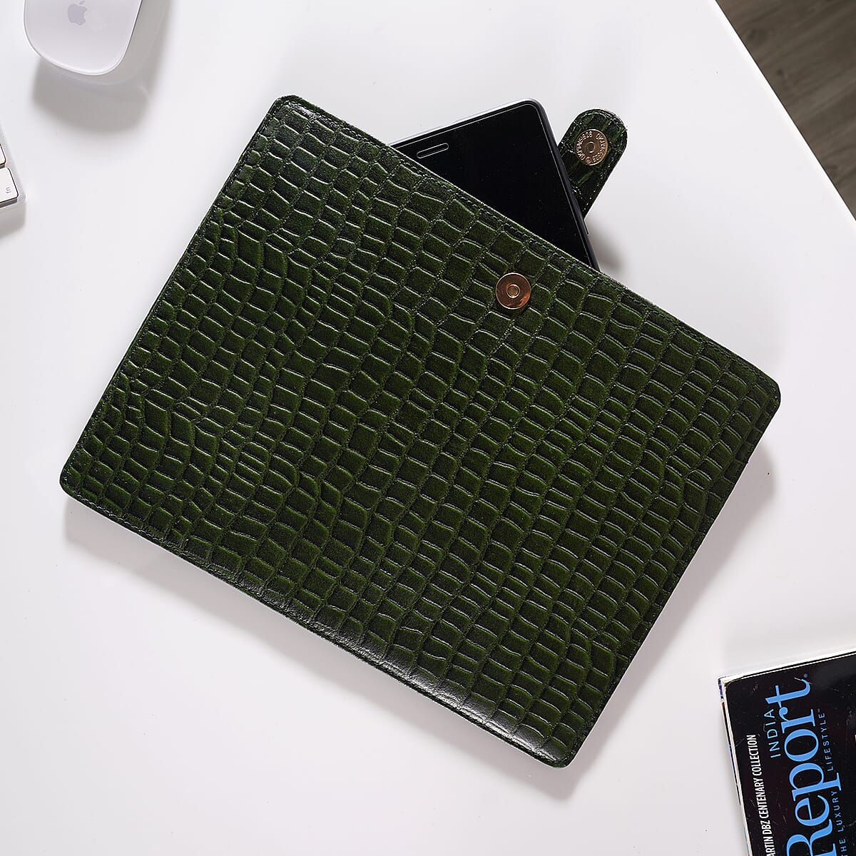 Green Croco Embossed Genuine Leather Ipad Sleeves with Magnetic Closure image number 1