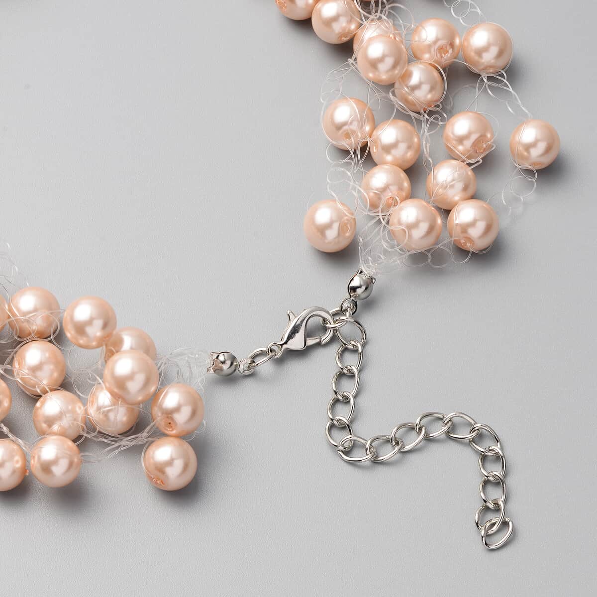 Peach Pearl Glass 7-9mm Necklace 18 Inches in Silvertone image number 2