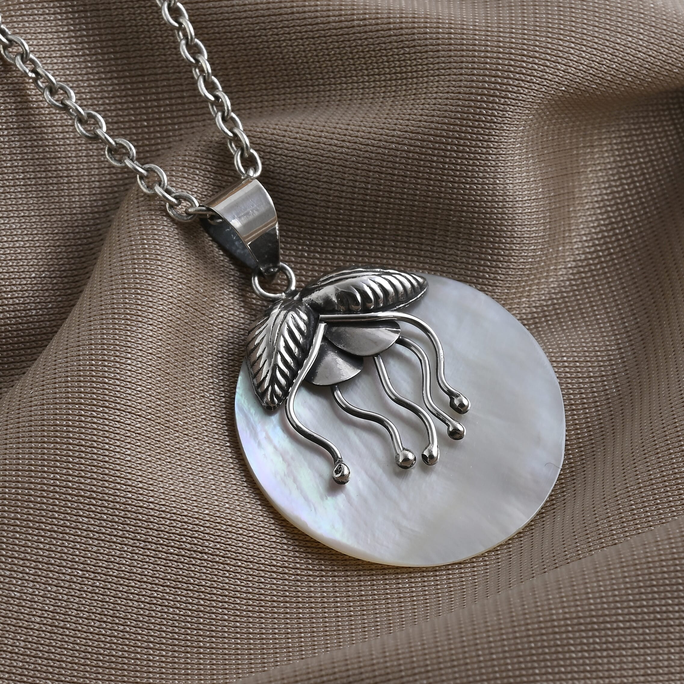 Mother Of Pearl Bee Pendant in Sterling Silver