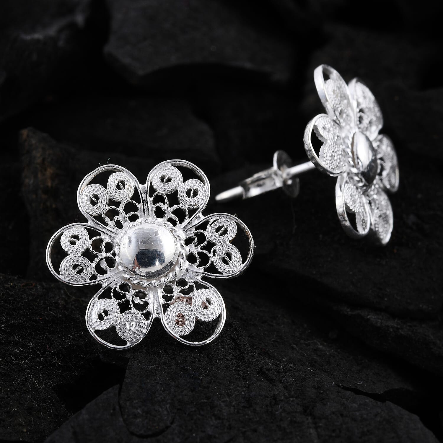 Sterling Silver Flower Earrings 2.50 Grams