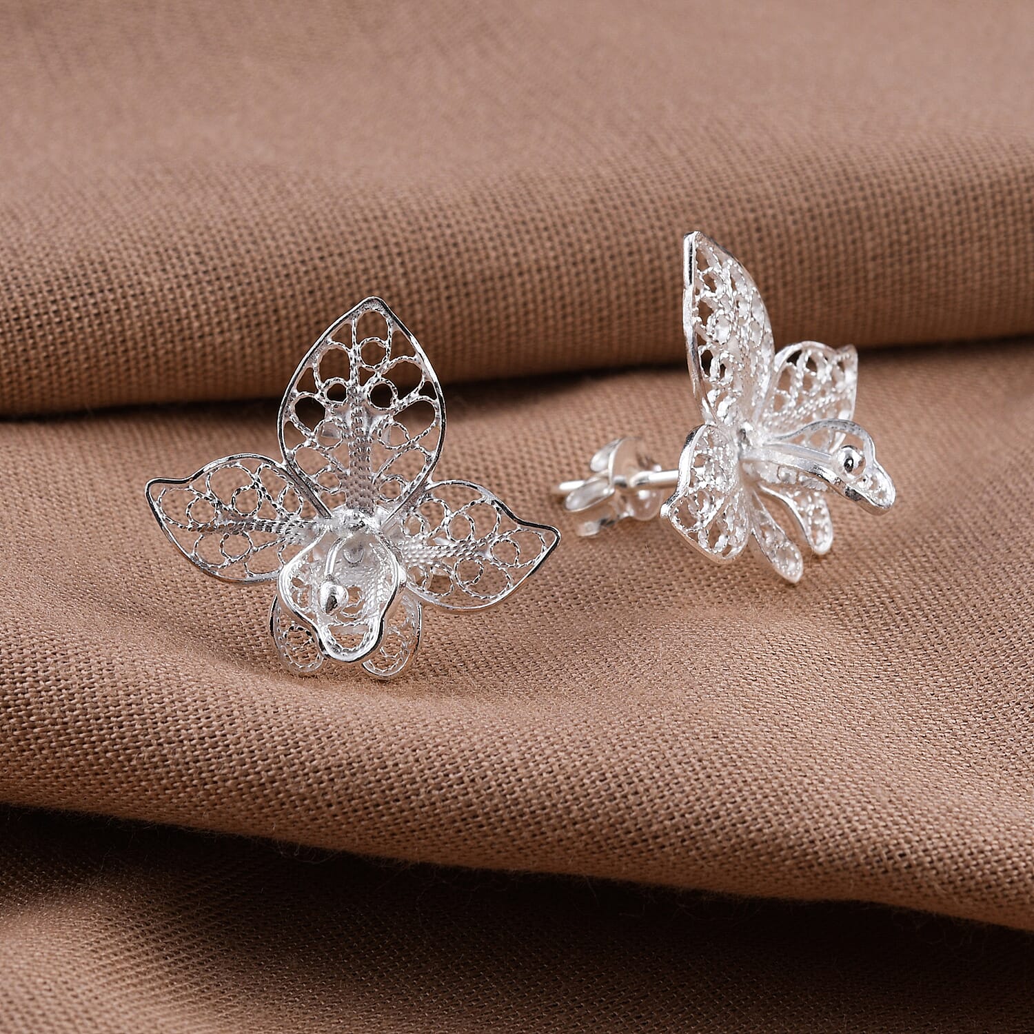 Sterling Silver Lotus Flower Earrings 2.10 Grams