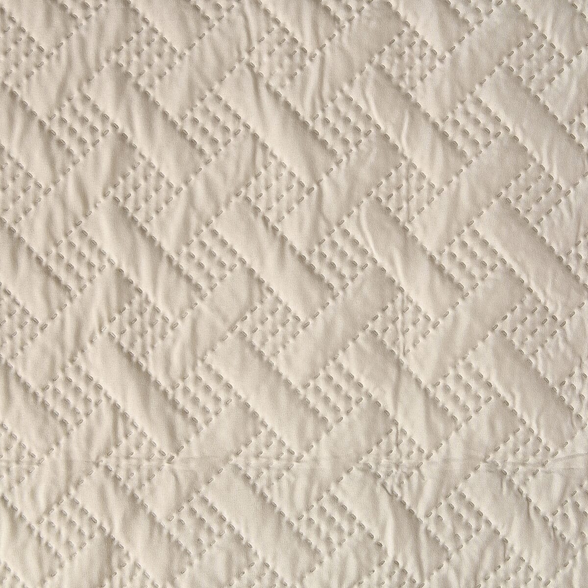 VCNY HOME NINA Ivory 3pc Pinsonic Solid Quilt Set -King image number 2