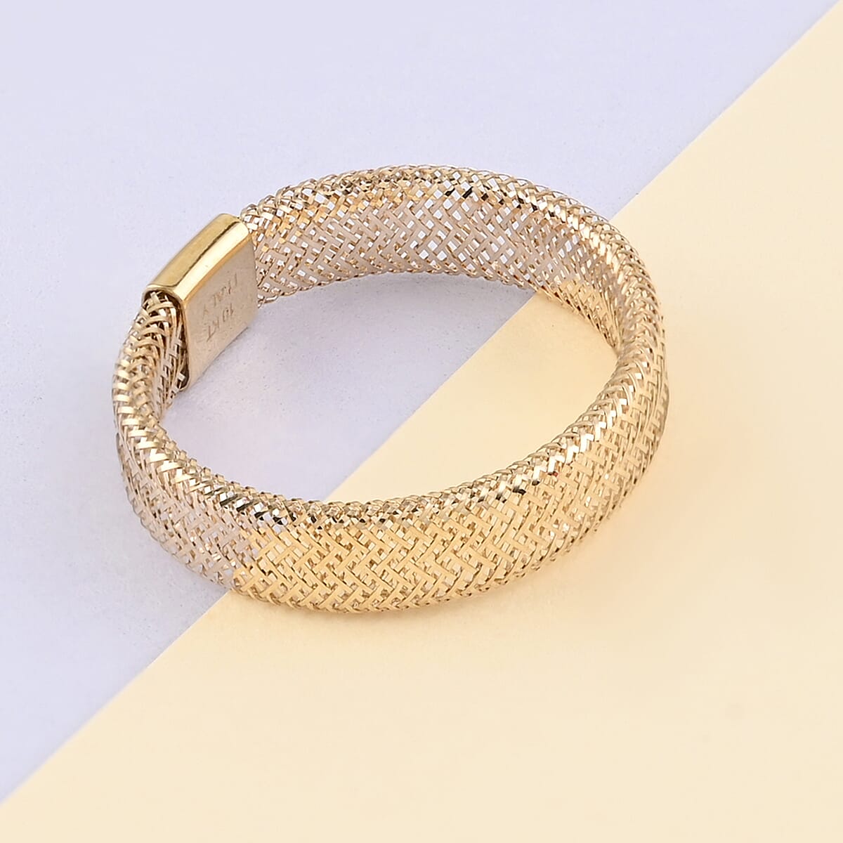 Maestro Gold Collection Italian 10K Yellow Gold Mesh Omega Stretch Ring image number 1