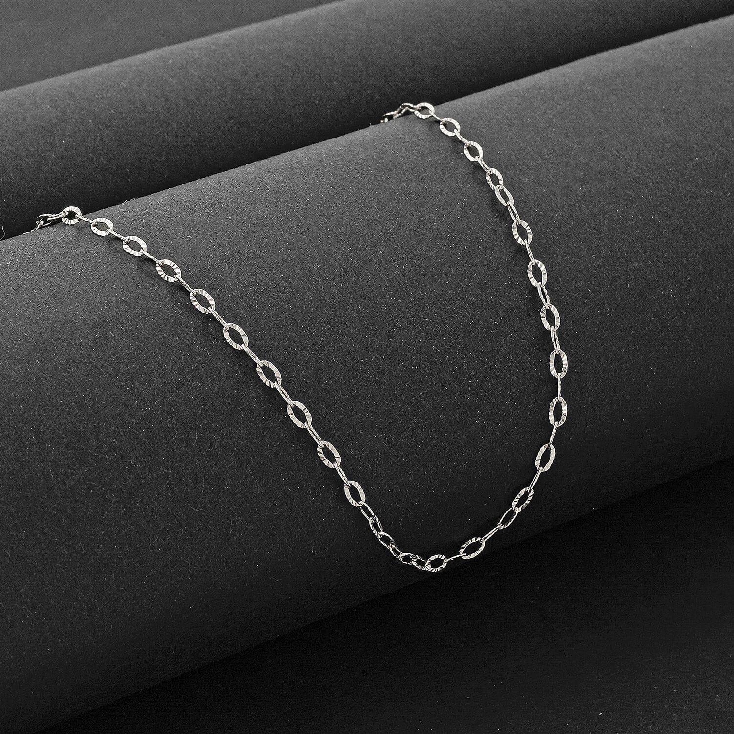 Italian Rhodium Over Sterling Silver 2mm Oval Rolo Chain 20 Inches 2.10 Grams