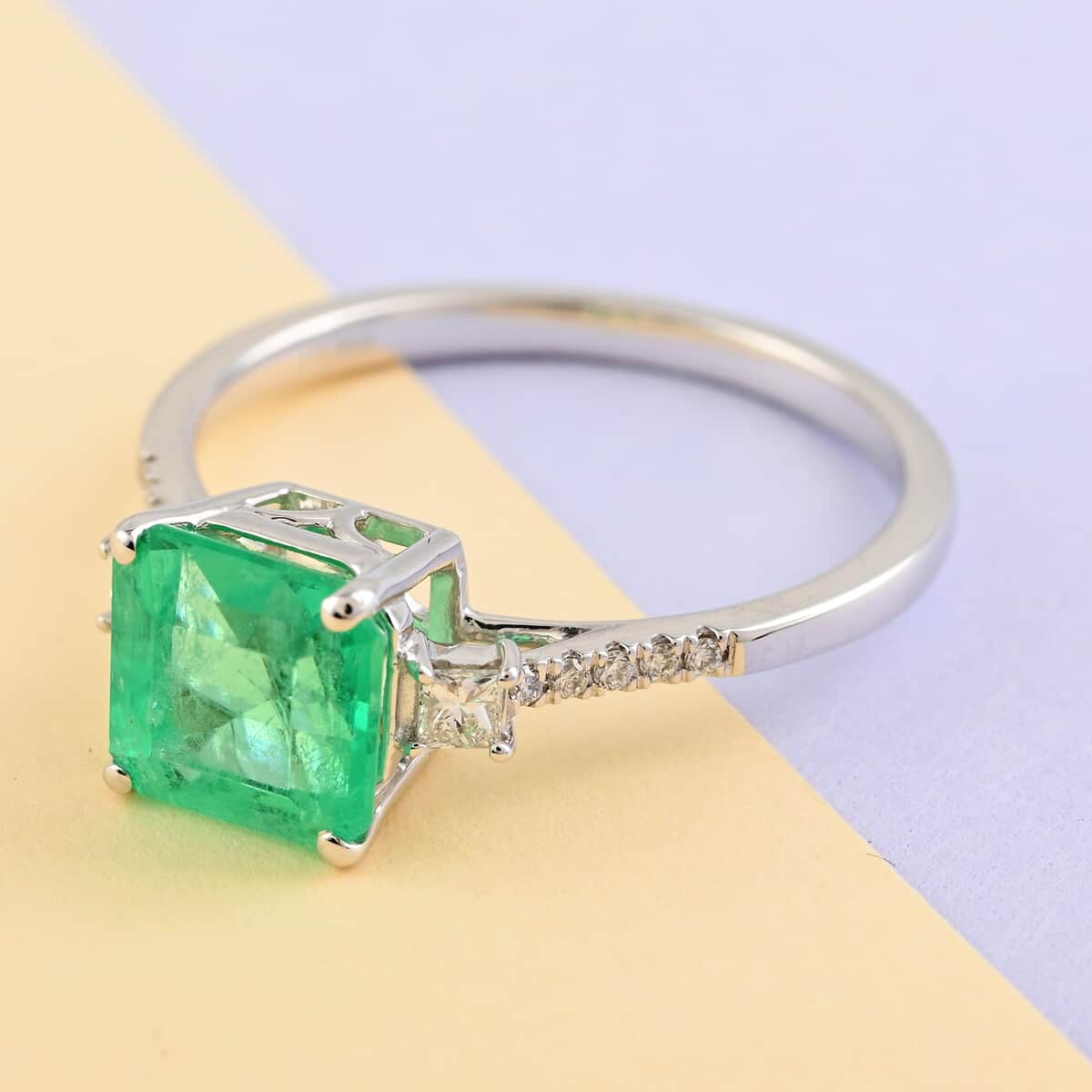 Certified Rhapsody 950 Platinum AAAA Colombian Emerald and E-F VS Diamond Ring (Size 8.0) 2.00 ctw image number 1