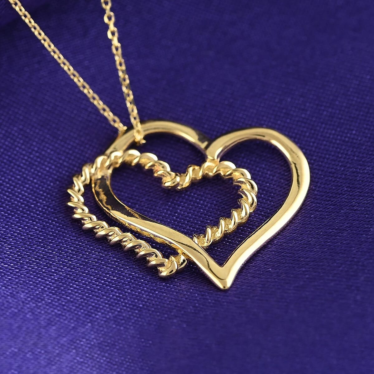 10K Yellow Gold Dangling Double Hearts Necklace 16 Inches 2.10 Grams image number 1