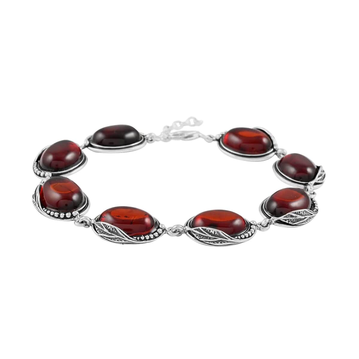 Baltic Cherry Colored Amber Link Bracelet in Sterling Silver (8.50 In) image number 0