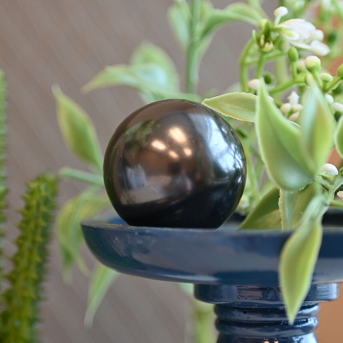 Shungite Sphere 3.5cm 262.00ctw image number 1