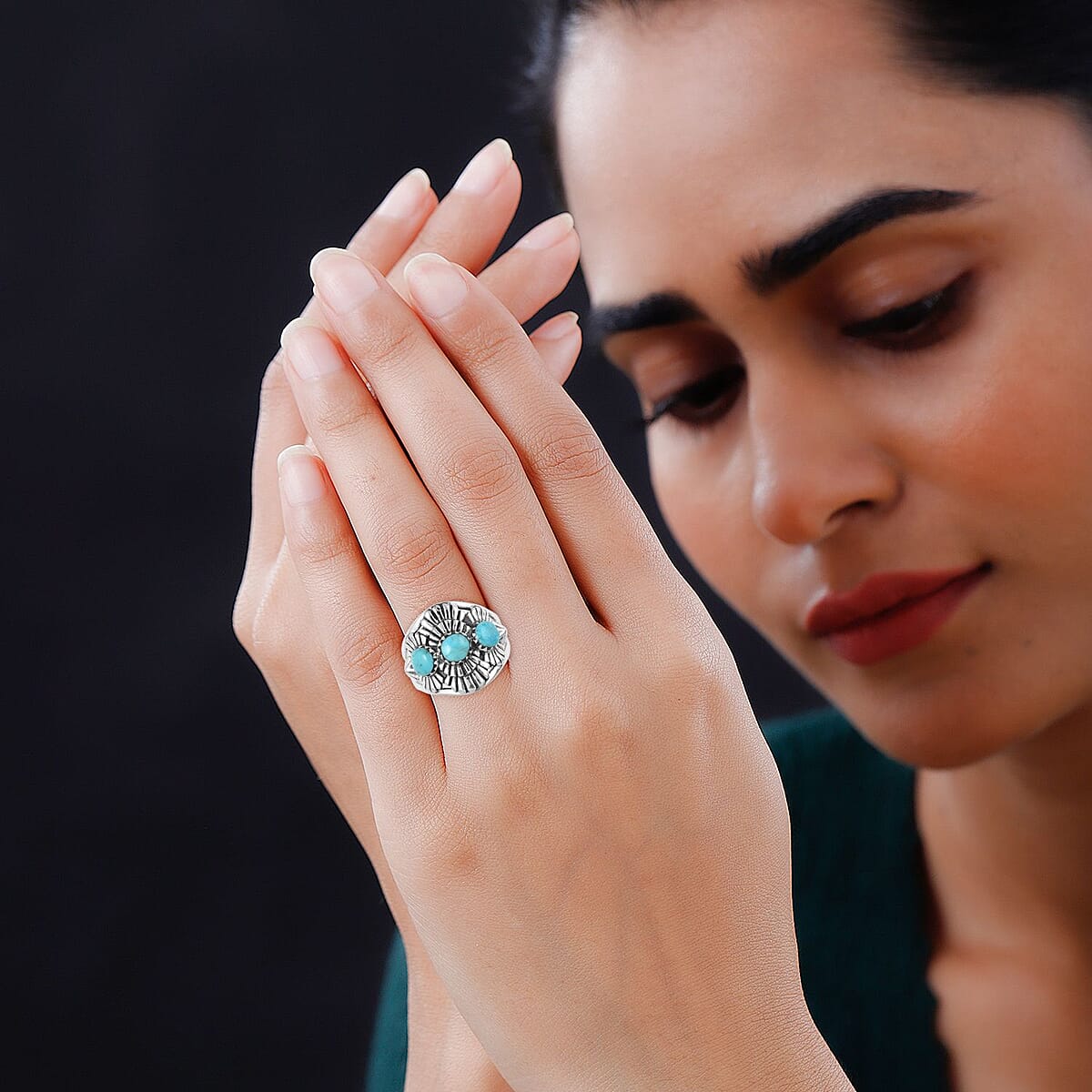 SANTA FE Style Kingman Turquoise 3 Stone Ring in Sterling Silver 2.75 ctw image number 2