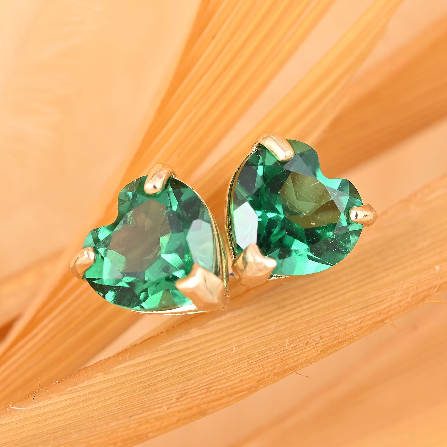 14K Yellow Gold Lab Created Emerald Heart Stud Earrings 0.40 ctw