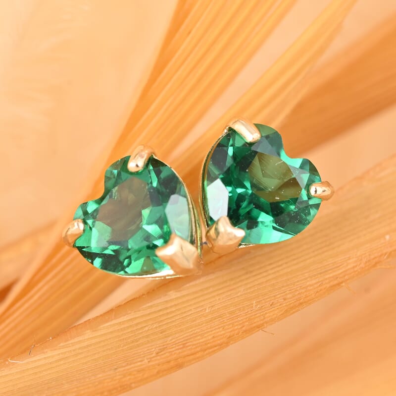 14K Yellow Gold Lab Created Emerald Heart Stud Earrings 0.40 ctw