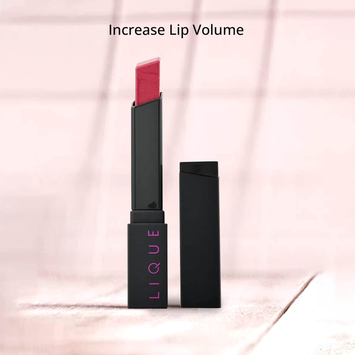 Closeout Lique Set of 2 (One Lipstick & One Effect Powder) with Free Set of 2 (One Lipstick & One Effect Powder) image number 2