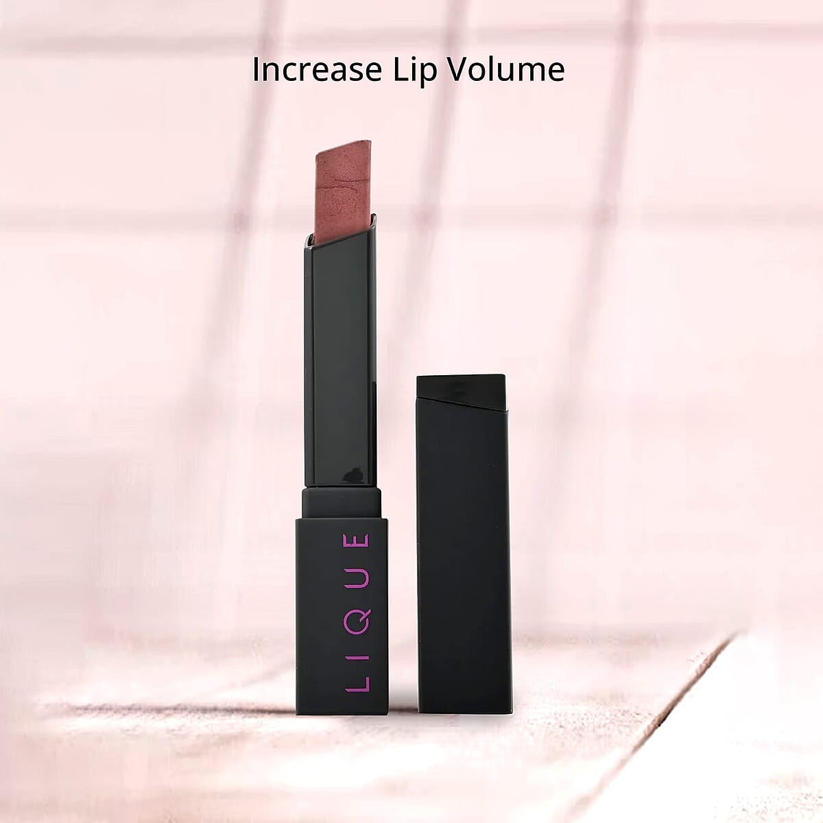 Closeout Lique Set of 2 1 Lipstick (Party Time) & 1 Effect Powder (Red Slipper) image number 1