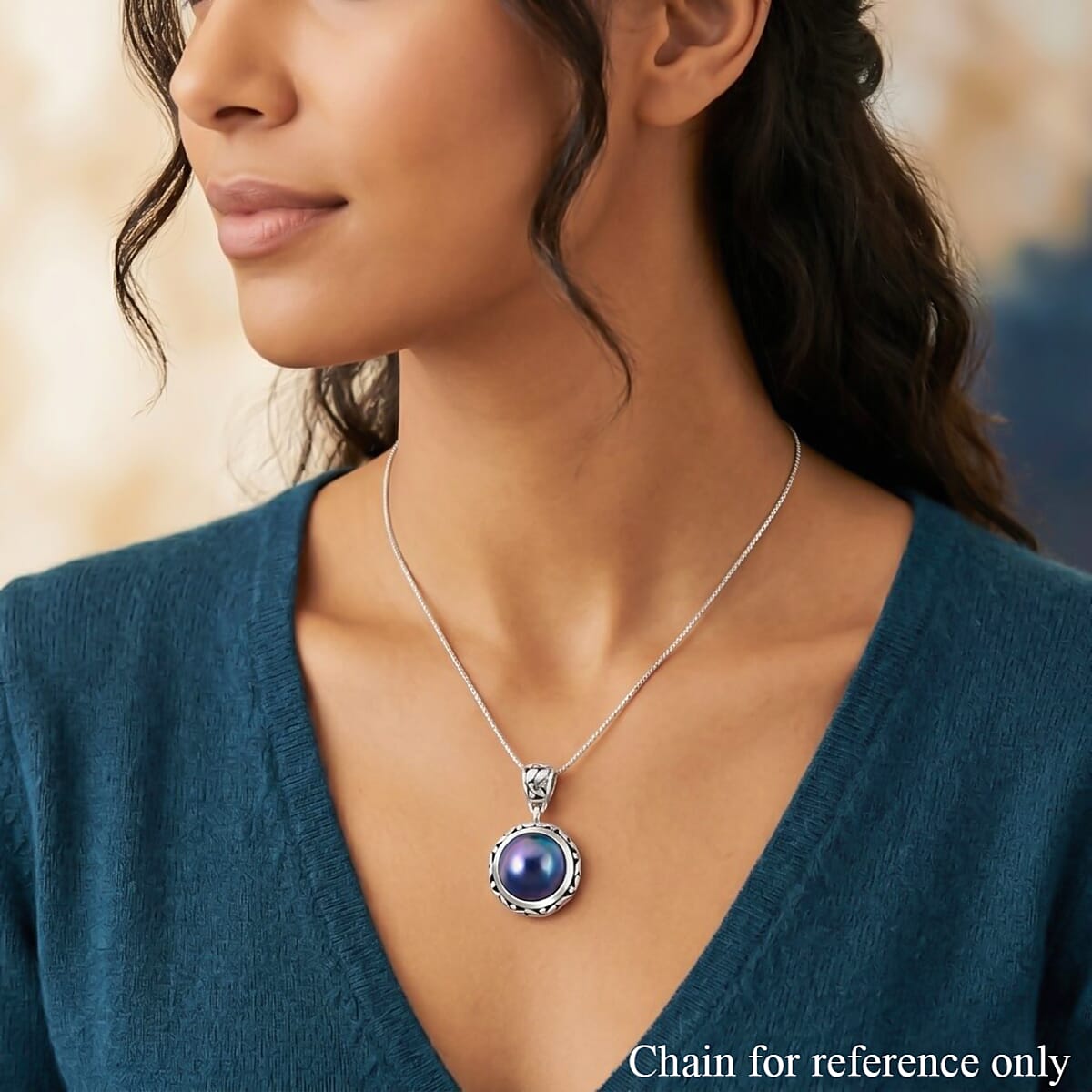 Bali Legacy Blue Mabe Pearl 14-15mm Pendant in Sterling Silver image number 2