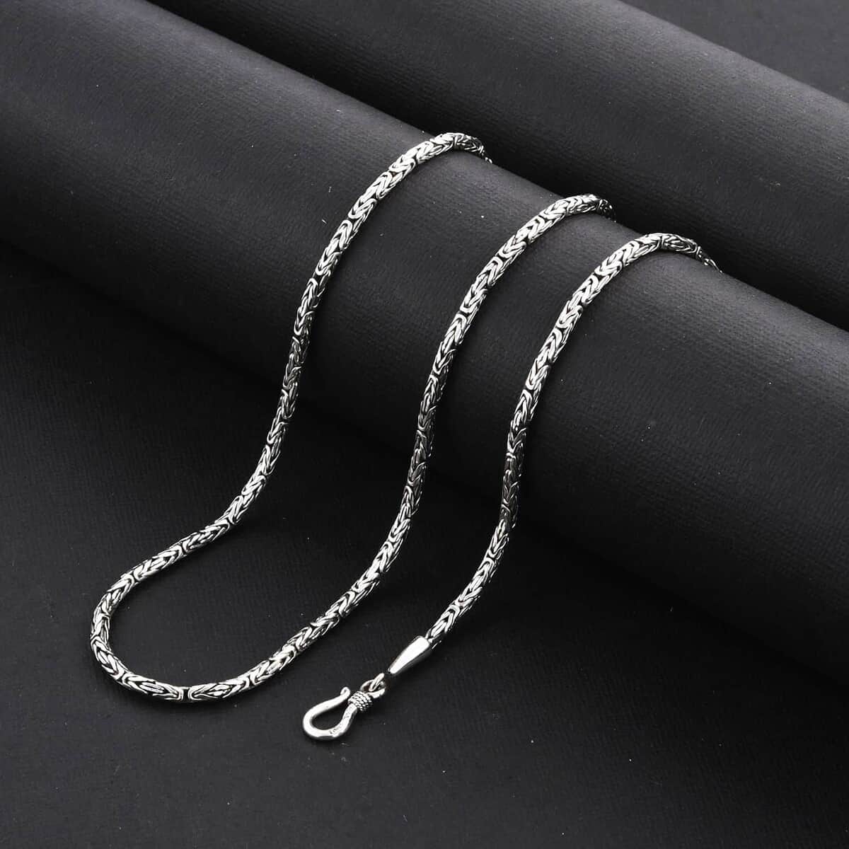 Bali Legacy Sterling Silver Borobudur Chain Necklace, Sterling Silver Necklace, Silver Jewelry, 22 Inch Chain Necklace 2.5mm 22.40 Grams image number 1