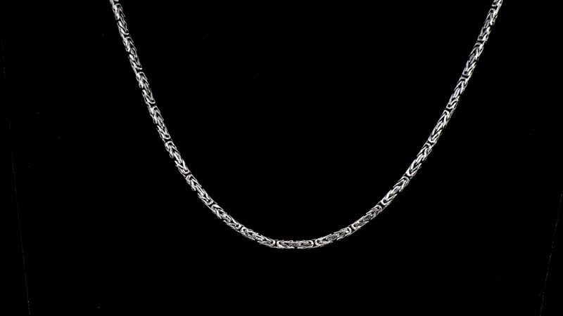 BALI LEGACY Sterling Silver Borobudur Necklace (22 Inches) 17.60 Grams