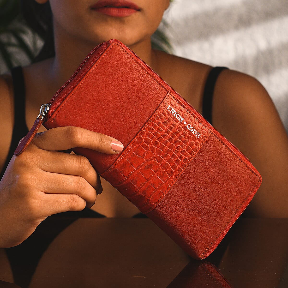 Union Code Red Croco Embossed Genuine Leather RFID Wallet image number 2