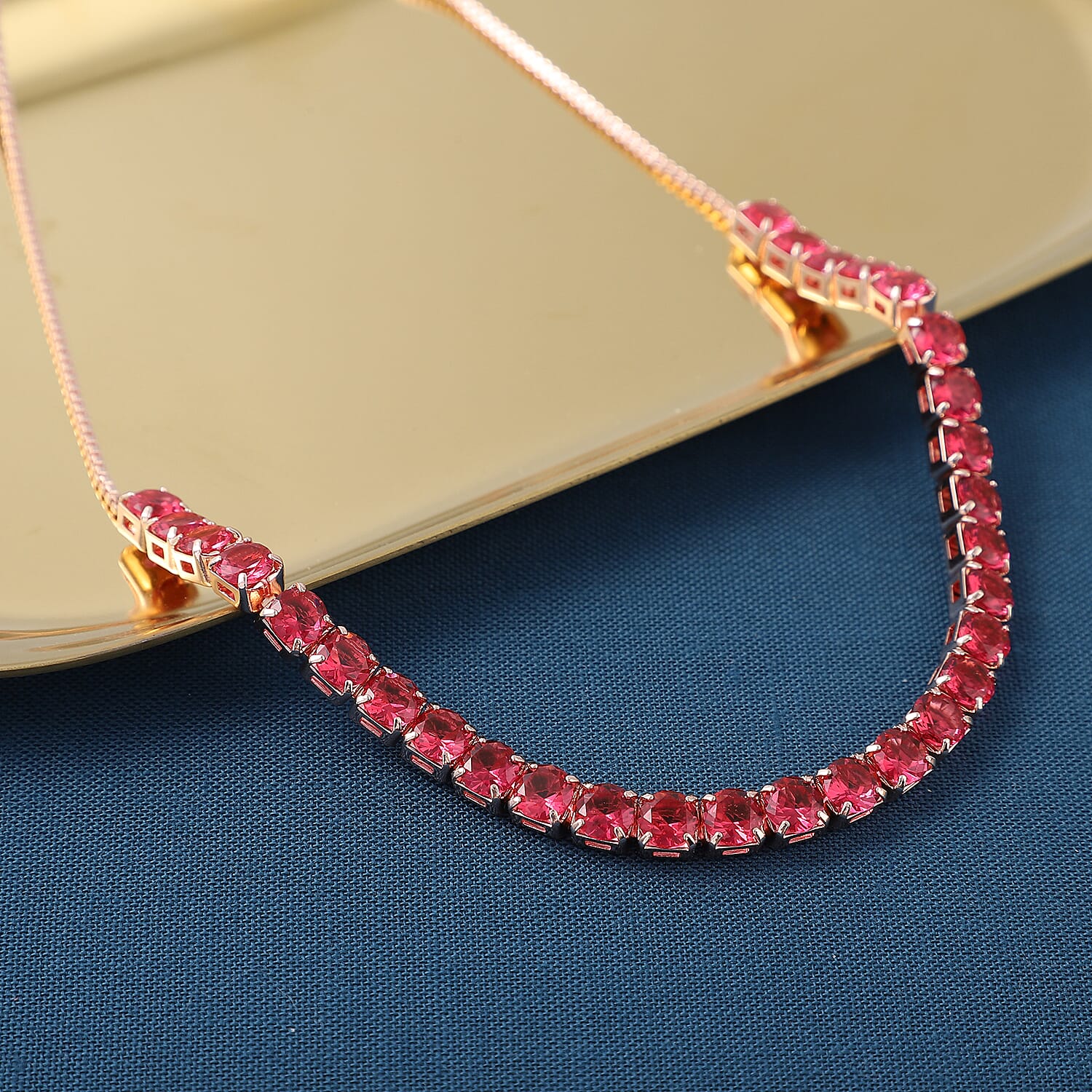 Simulated Fuchsia Diamond - Product card gallery slide 2 (9431221403903)