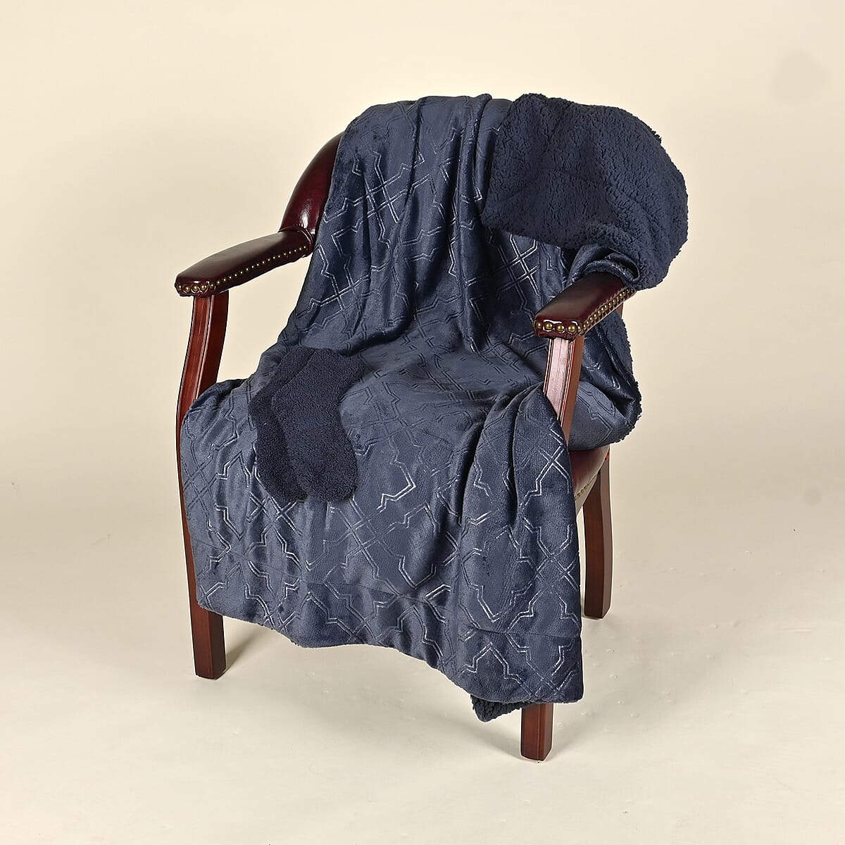 ARDOUR 2pc Gift Set Navy Blue Sherpa Throw with Bonus Socks Set  (One Size Fits Most) image number 1