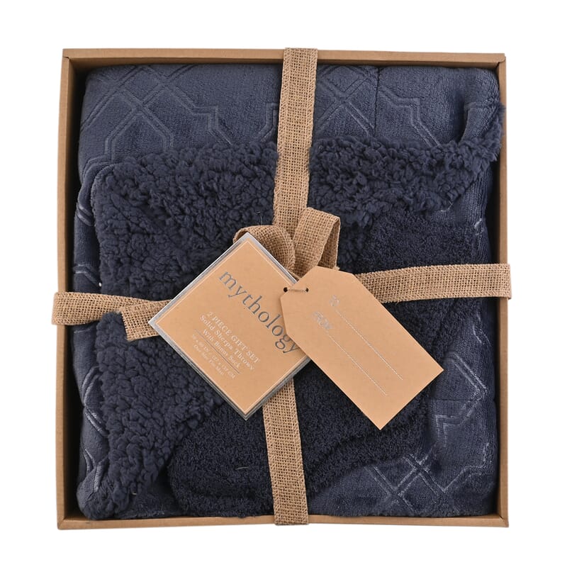 ARDOUR 2pc Gift Set Navy Blue Sherpa Throw with Bonus Socks Set  (One Size Fits Most)