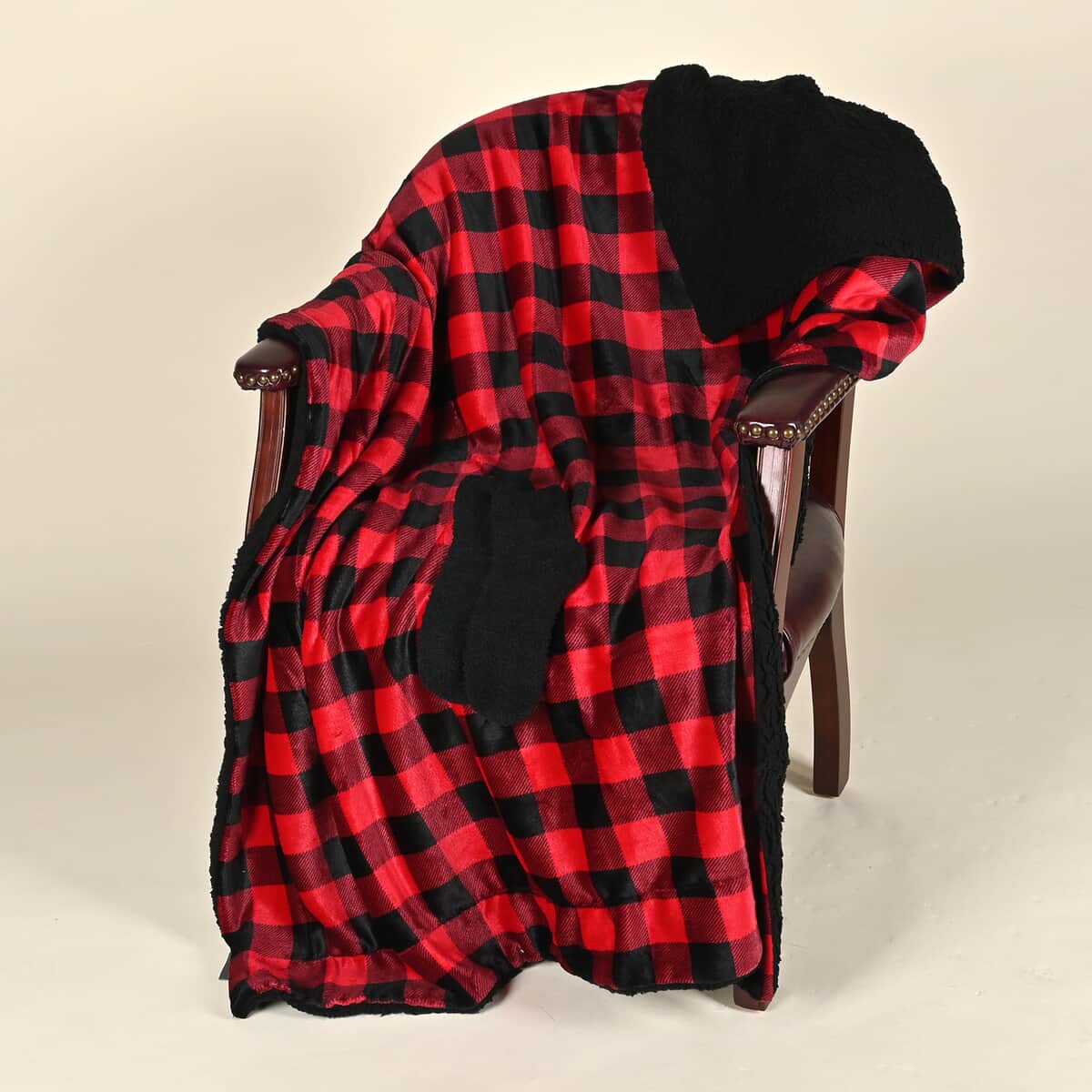 ARDOUR 2pc Gift Set Red Checker Sherpa Throw with Bonus Socks Set  (One Size Fits Most) image number 1
