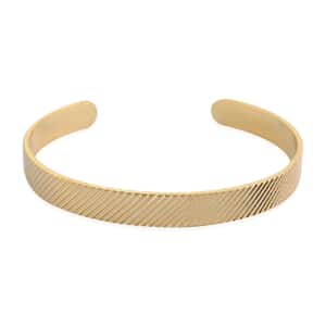 Andante Line Patterned Cuff Bracelet in Goldtone (7.00 In)