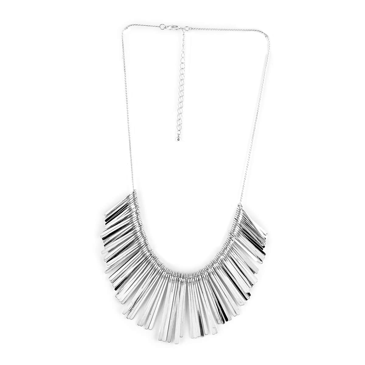 Andante Fringe Necklace 20 Inches in Silvertone image number 3