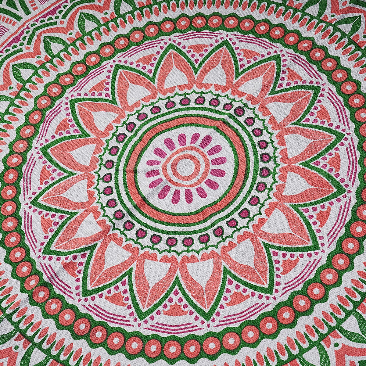 Homesmart Coral with Multi Color Screen Printed Cotton, Handloom Woven Round Rug with Lace (Diameter: 60 In) image number 5
