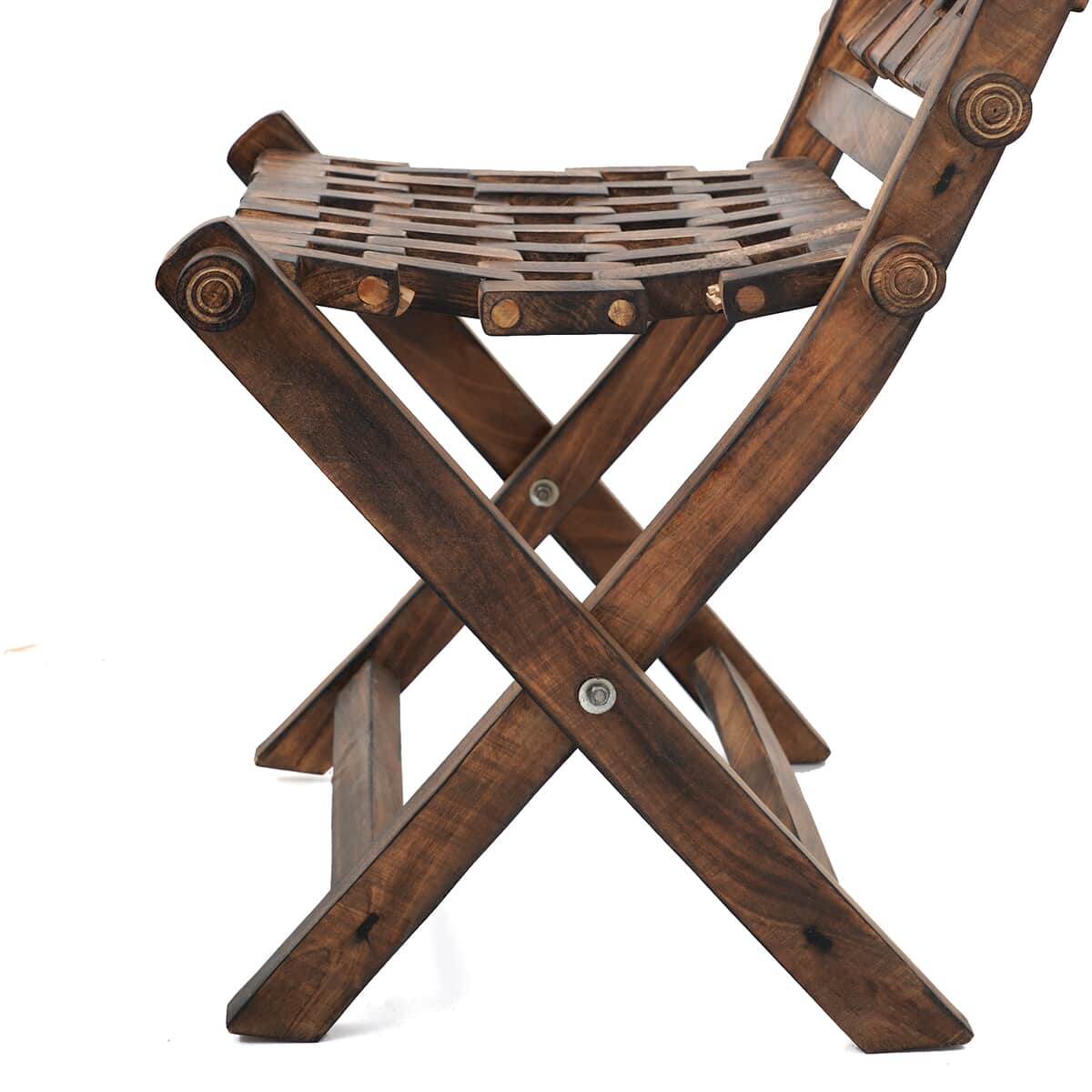 NAKKASHI Natural Brown Hand Carved Mango Wood Foldable Hand Crafted Chair image number 4