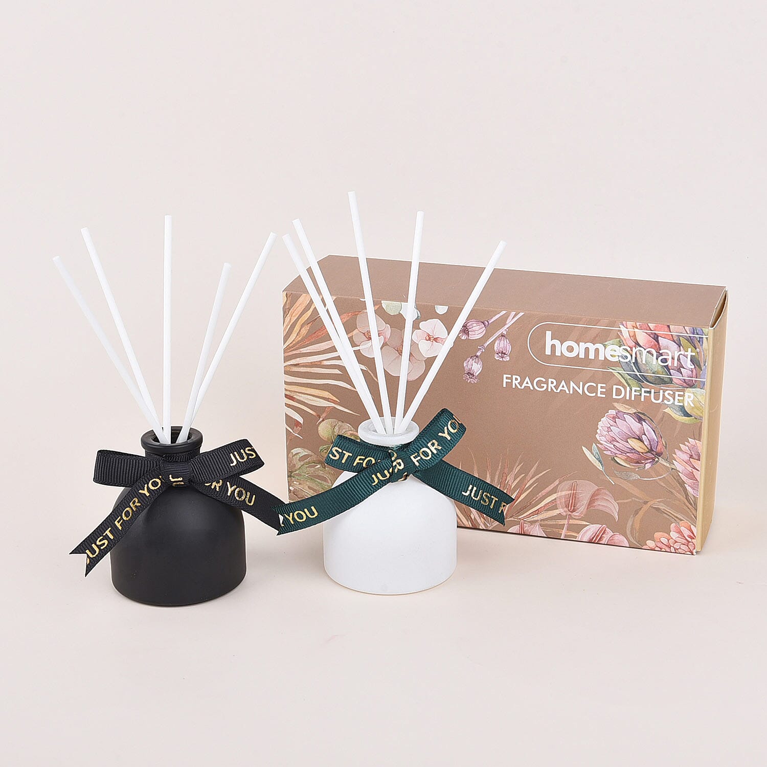 Homesmart Set of 2 50ml Round Fragrance Diffuser (Black- English Pear & Freesia, White-Gardenia) , Diffuser Sticks , Reed Diffuser , Scent Diffuser , Perfume Diffuser