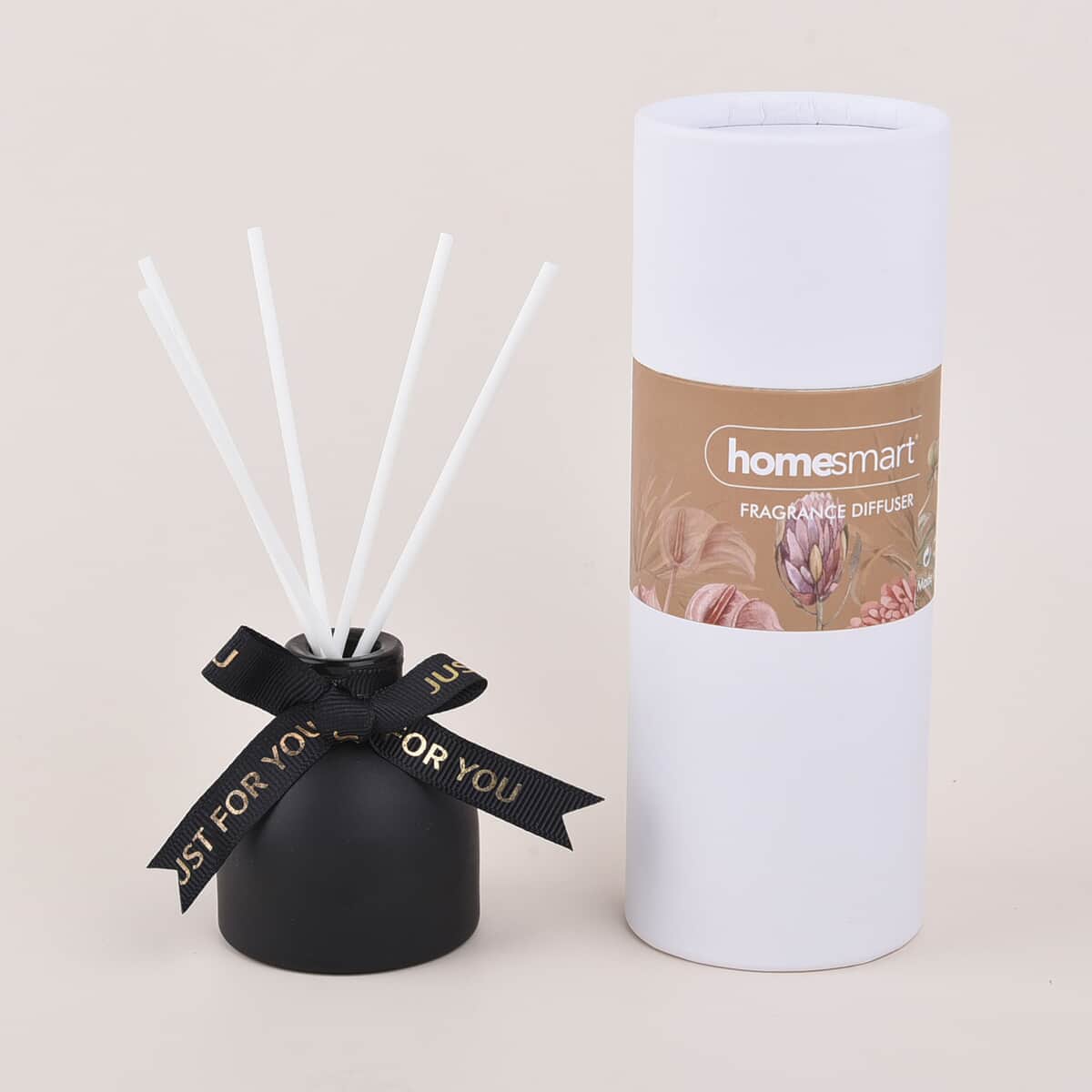 Homesmart 50ml Round Single Fragrance Diffuser (Black- English Pear & Freesia) image number 1