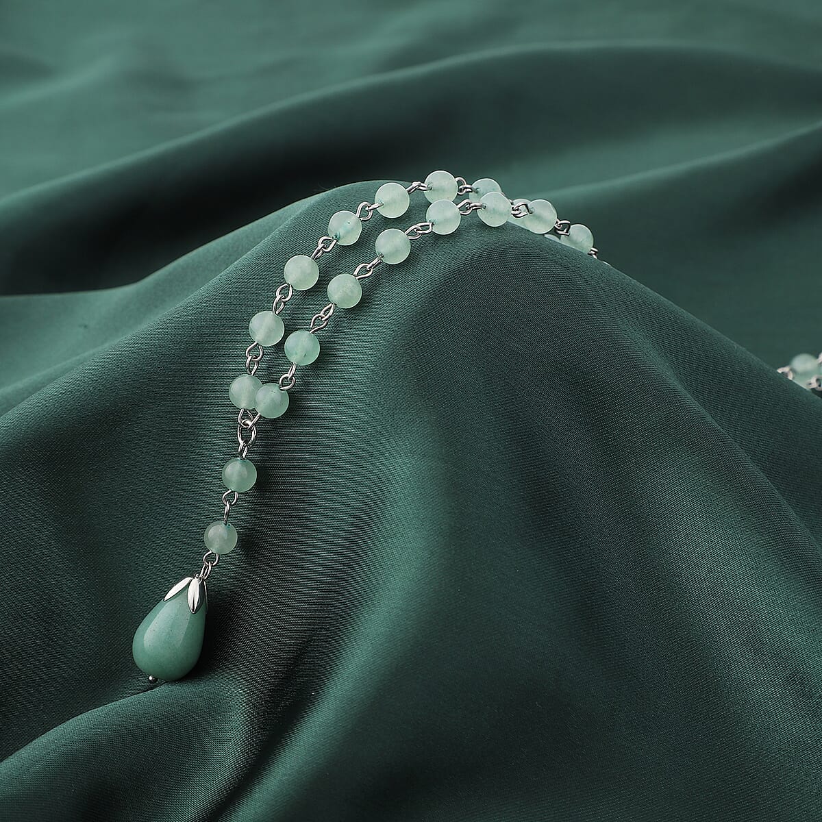 Green Aventurine Beaded Lariat Necklace 18 Inches in Silvertone 81.50 ctw image number 1