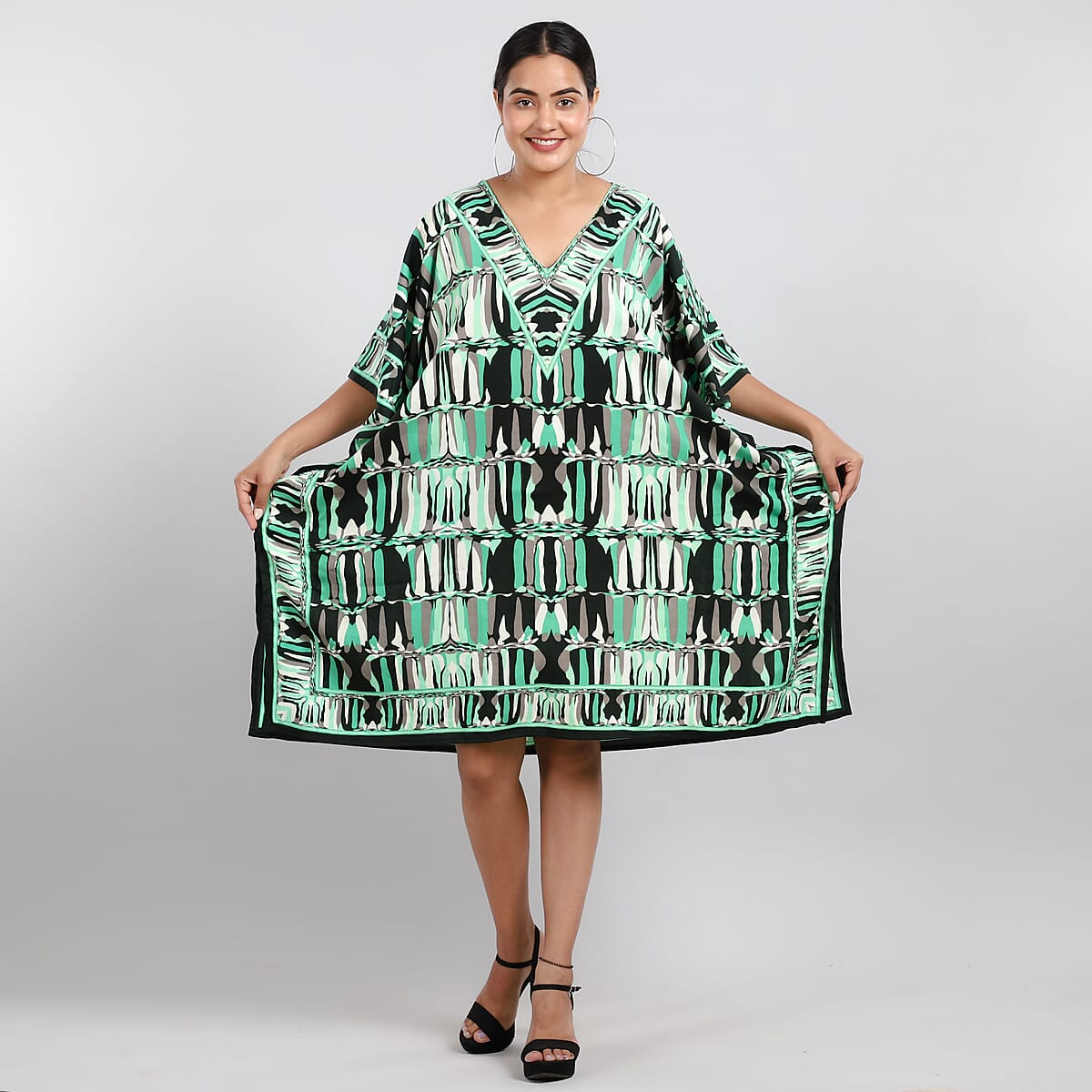JOVIE Green Abstract Screen Printed Mid Short Kaftan with Pockets - One Size Fits Most image number 1