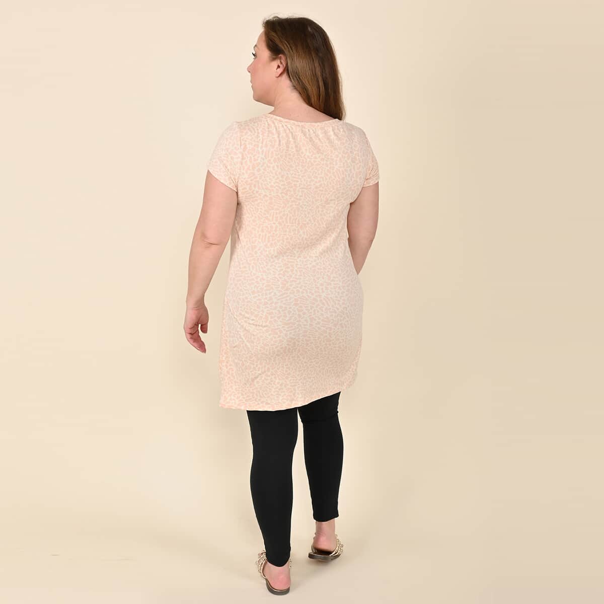 Tamsy Blush Giraffe Brushed Microfiber Tunic Sleep Shirt - XL image number 1