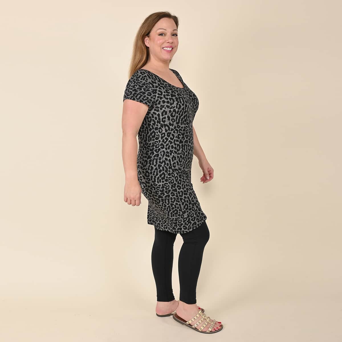 Tamsy Gray Leopard Brushed Microfiber Tunic Sleep Shirt - M image number 2