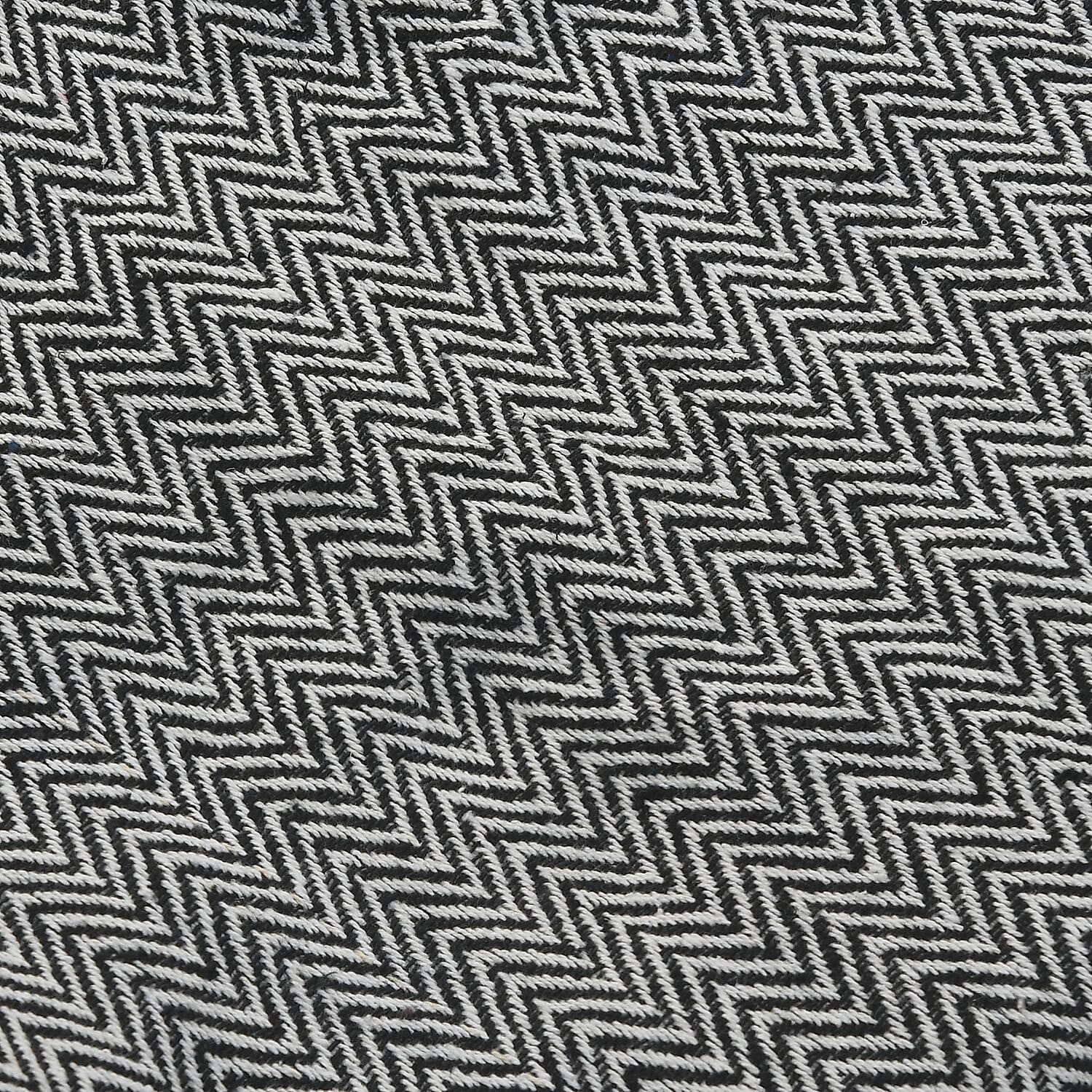 Black Chevron Pattern Cotton Woven Throw Blanket