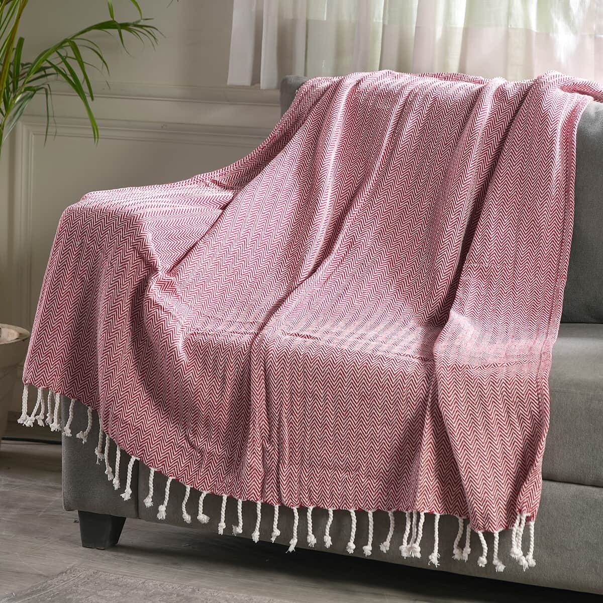 Red Chevron Pattern Cotton Woven Throw Blanket image number 0