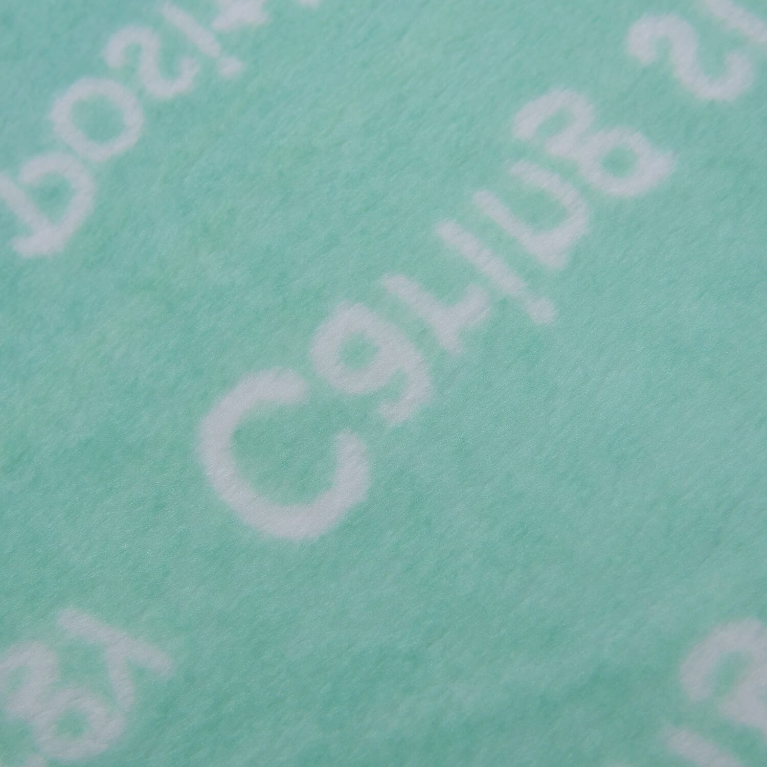 (5)