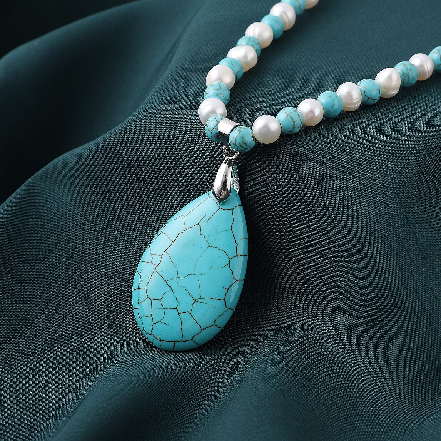 Blue Howlite - Product card gallery slide 2 (9431206199551)