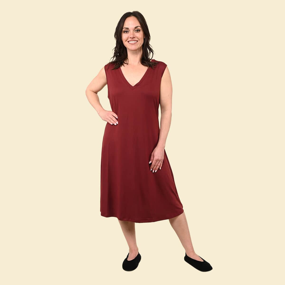 Tamsy Burgundy Tank Dress - L image number 0