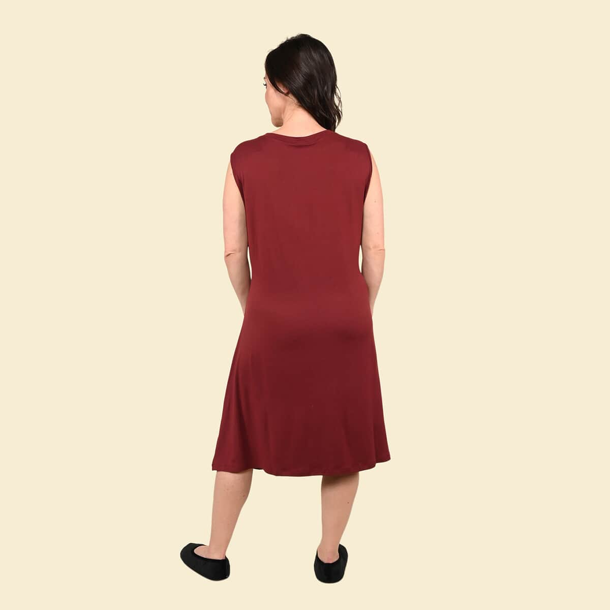 Tamsy Burgundy Tank Dress - L image number 1