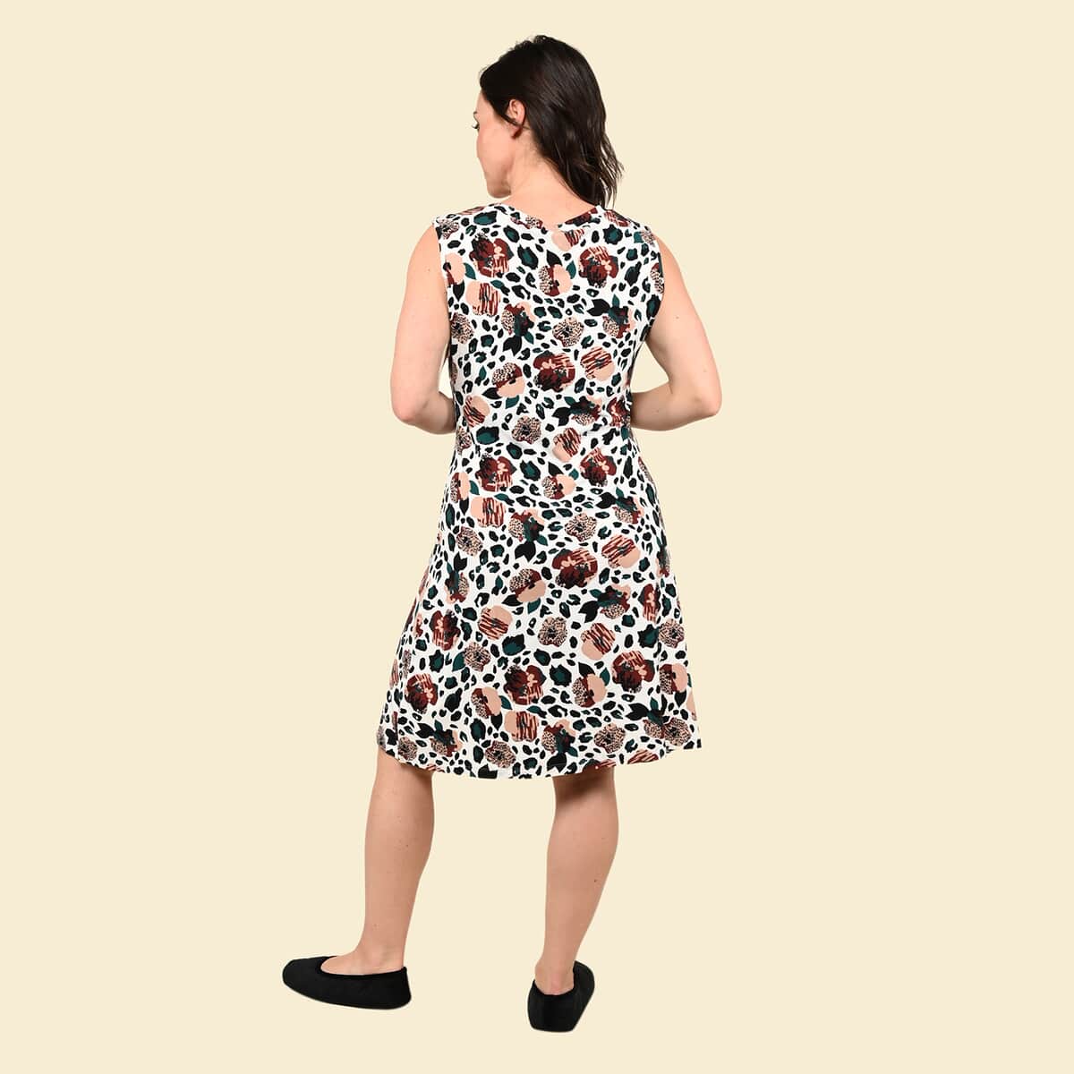 Tamsy White and Burgundy Floral Tank Dress - S image number 1