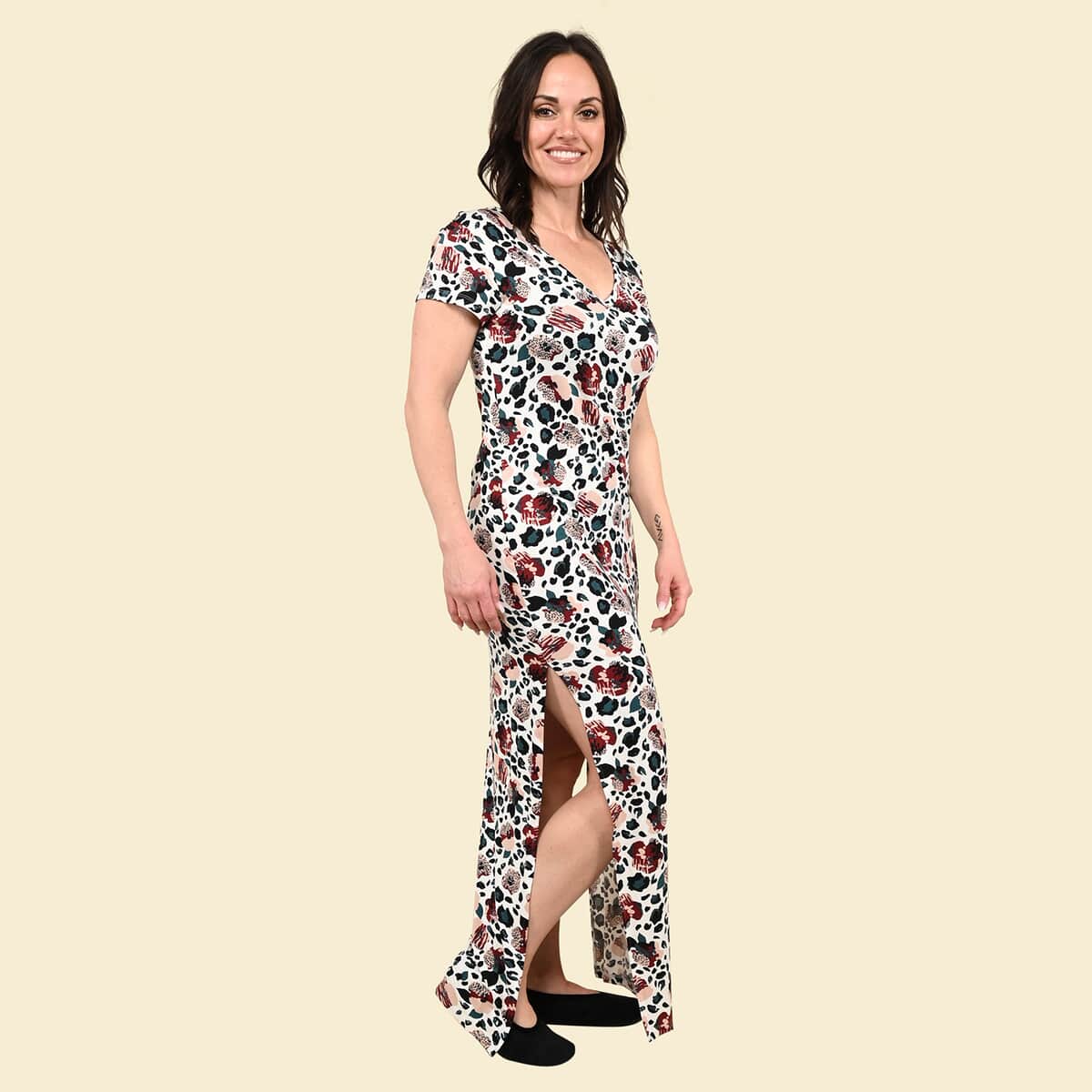 Tamsy Floral Maxi Lounge Dress with Side Vents - M image number 2