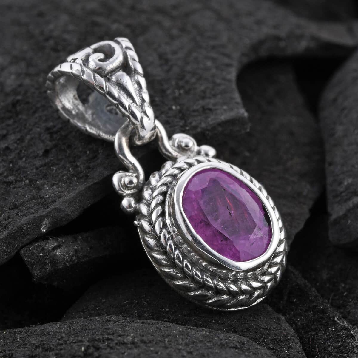 Bali Legacy Ilakaka Hot Pink Sapphire (FF) Pendant in Sterling Silver 1.35 ctw image number 1