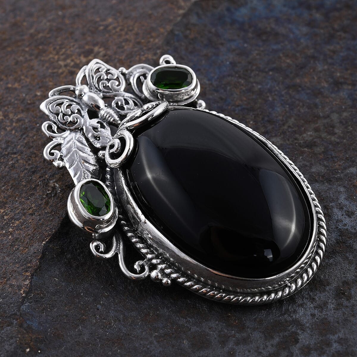 Bali Legacy Black Onyx and Natural Chrome Diopside Pendant in Sterling Silver 11 Grams 39.00 ctw image number 1