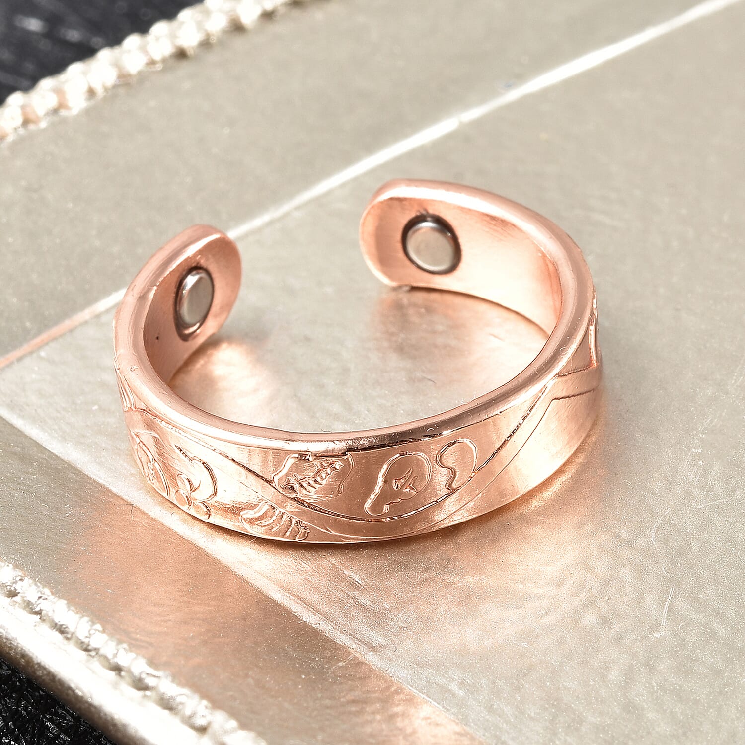 Floral Vine / 6 to 8