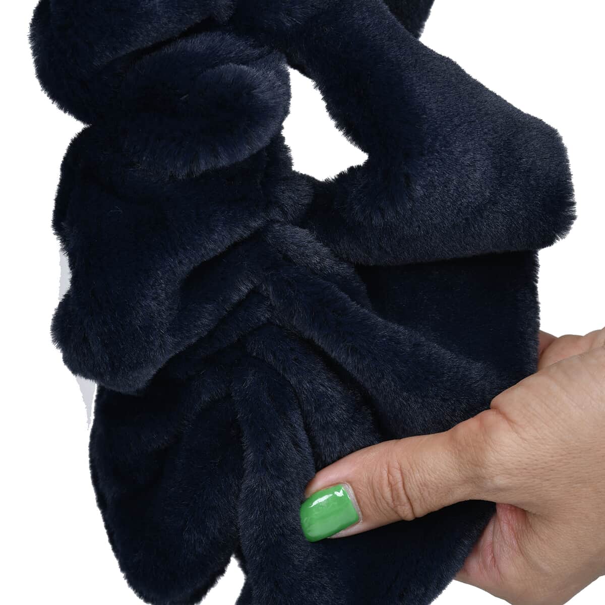 PASSAGE Navy Faux Fur Polyester Scarf (31"x5.5") image number 3