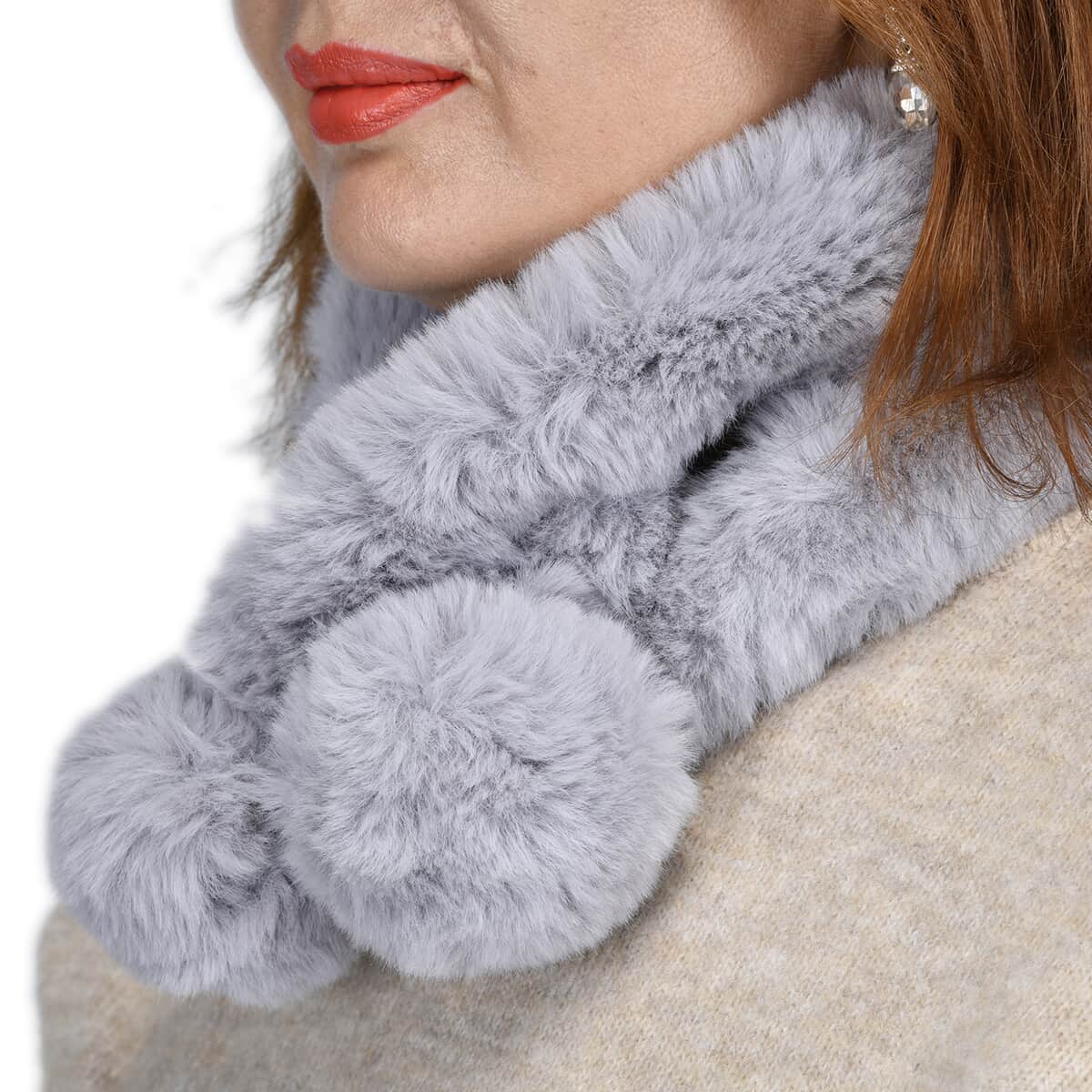 Passage Gray Faux Fur Polyester Scarf image number 1