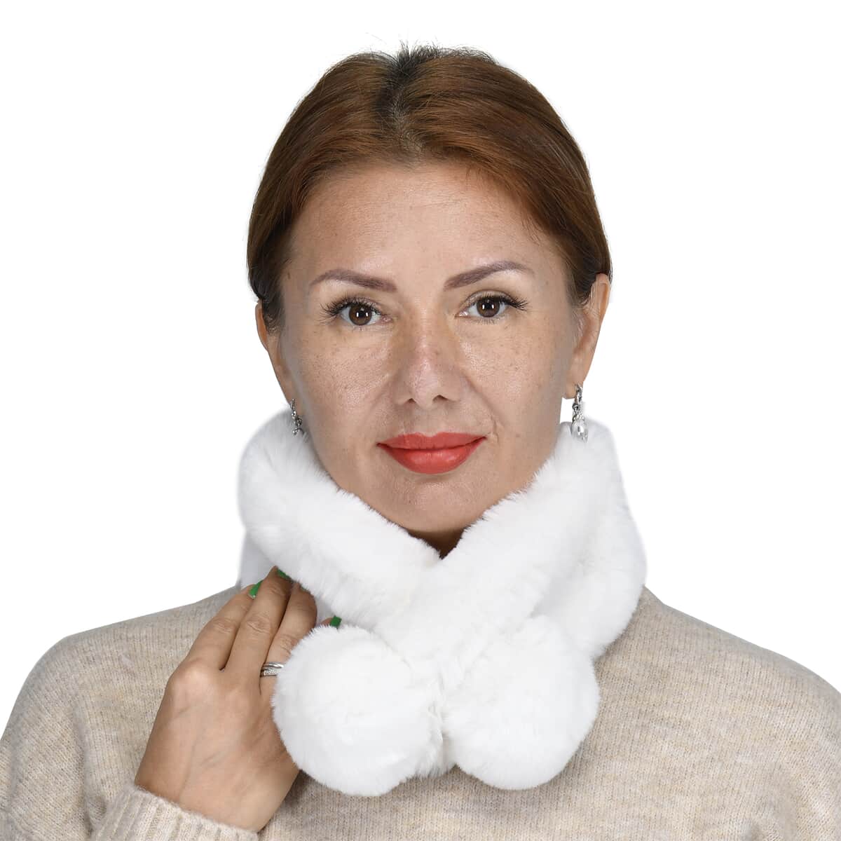 Passage White Faux Fur Polyester Scarf image number 0